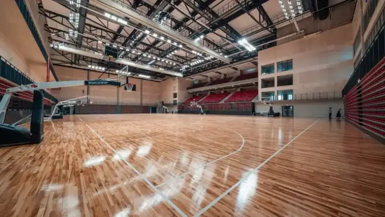 Komandu spēļu sporta halle